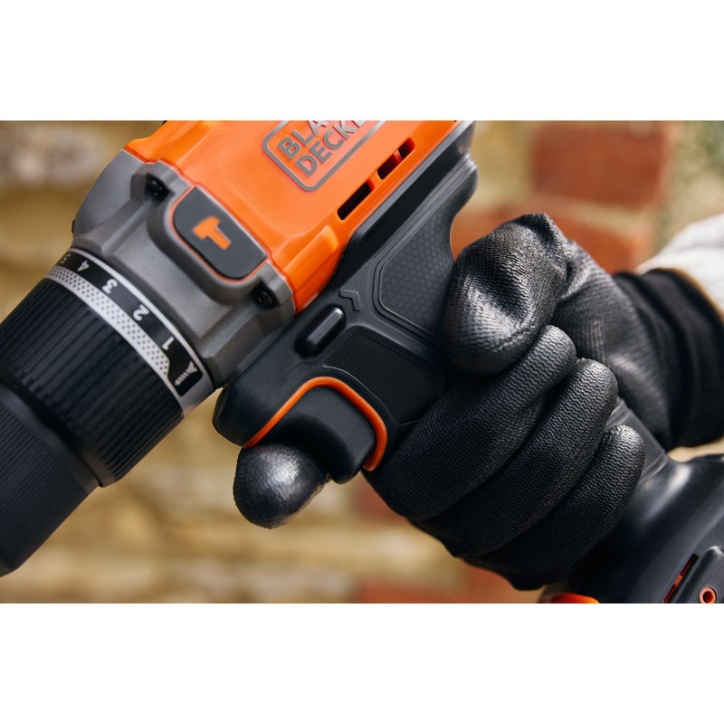 Afbeelding laden in galerijviewer, Black+decker 18v 2.0ah schroefklopboormachine (zwart oranje, accu en oplader inbegrepen.)
