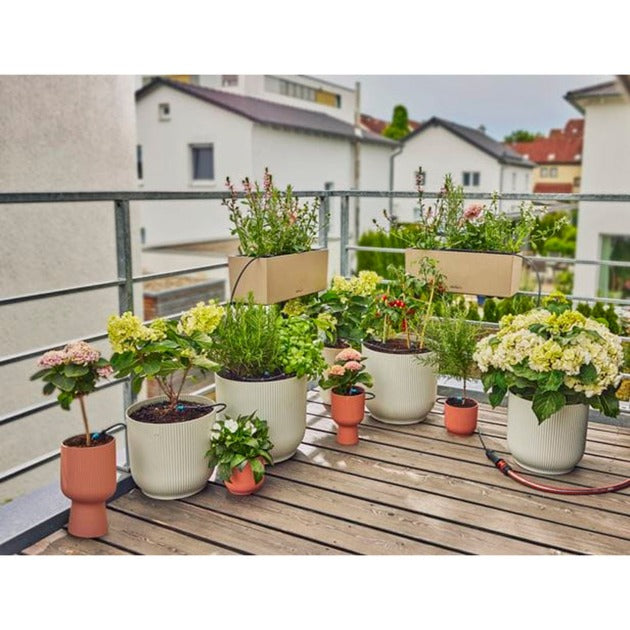 Afbeelding laden in galerijviewer, Gardena micro-drip-bewatering balkon set (15 planten) druppelaar (zwart grijs)