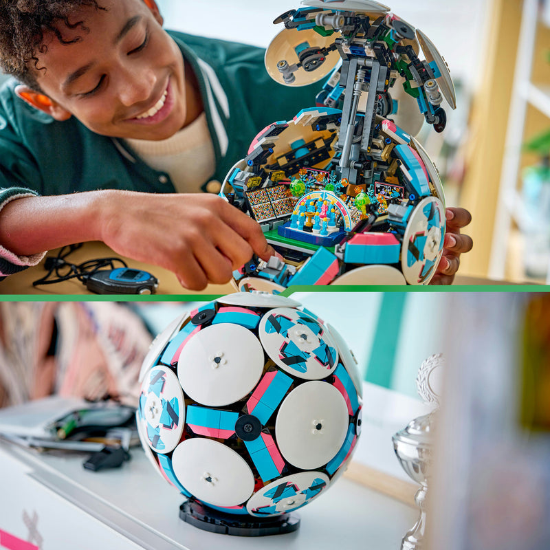 Laden Sie das Bild in Galerie -Viewer, Lego editions voetbal - 3d-display bouwpakket met mini-stadion - verjaardagscadeau voor jongens, meisjes en voetbalfans vanaf 10 jaar - 43019