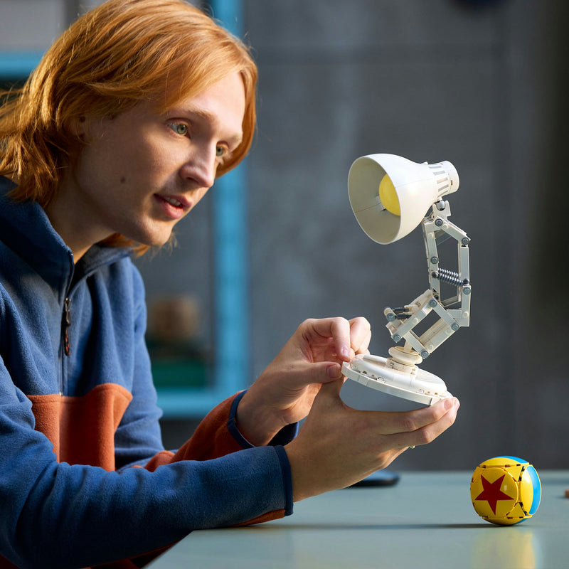 Load image into Gallery viewer, Lego ideas 21357 disney pixar luxo jr.