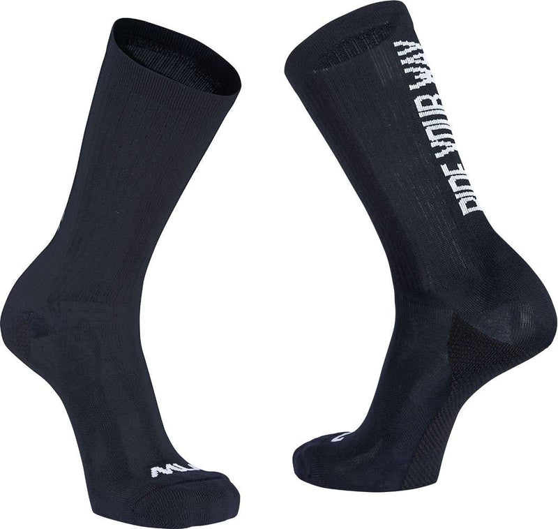 Laden Sie das Bild in Galerie -Viewer, Northwave ride your way - thermal socks