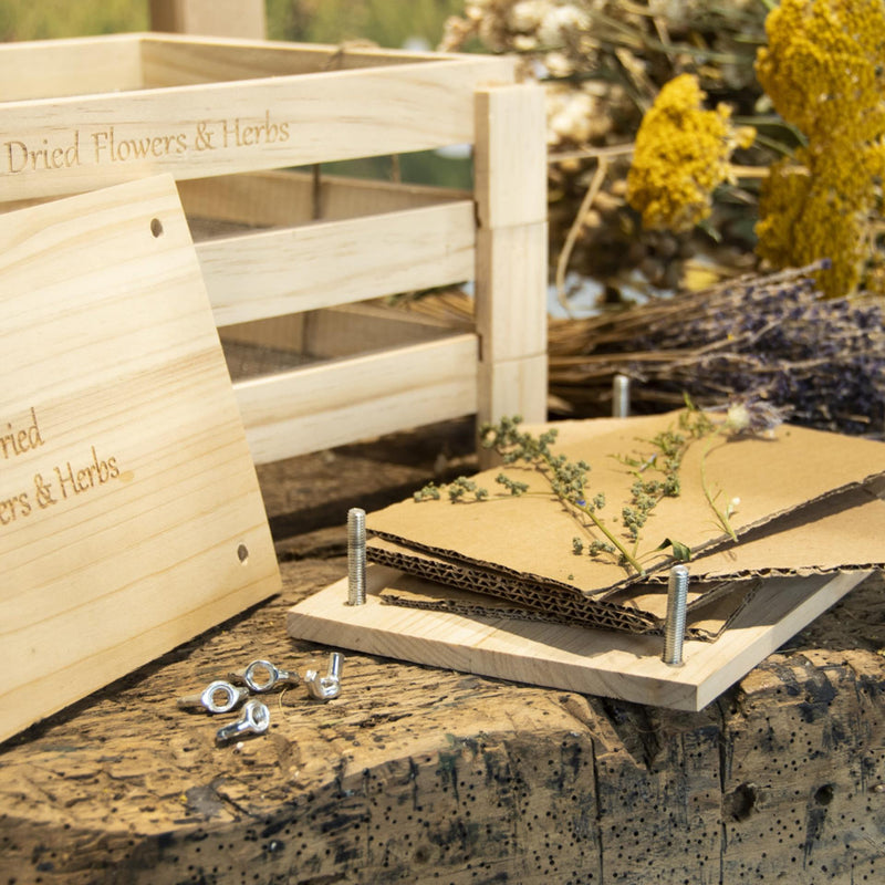 Load image into Gallery viewer, Esschert design bloemen- en kruidenpers