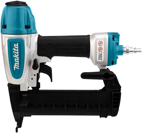 Load image into Gallery viewer, Makita at638a 8 bar nietmachine (narrow crown) in koffer, met olie - at638a