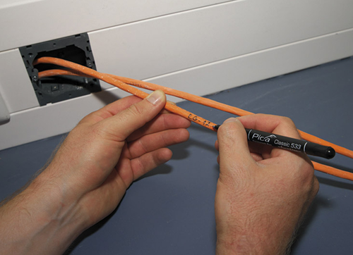 Load image into Gallery viewer, Pica 533 46 permanent pen | 0,7mm | rond | zwart | blister - pi53346sb