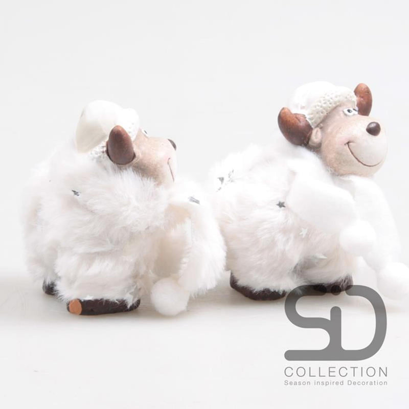 Chargez l'image dans la visionneuse de la galerie, Season inspired decoration eland kerstfiguur terracotta staand zoe gus 7,5x4,5x8cm