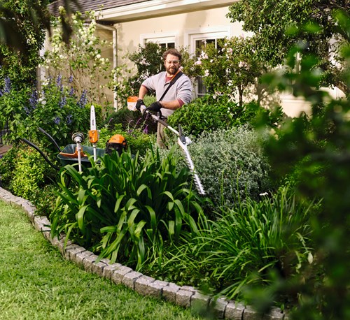 Afbeelding laden in galerijviewer, Stihl kma 80 r accu combimotor | zonder accu's en lader - fa080116800