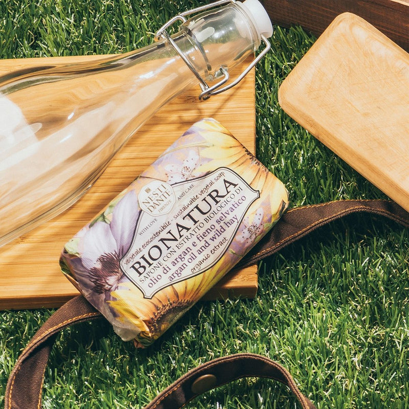 Load image into Gallery viewer, Nesti dante bionatura argan oil wild hay zeep 250gr.