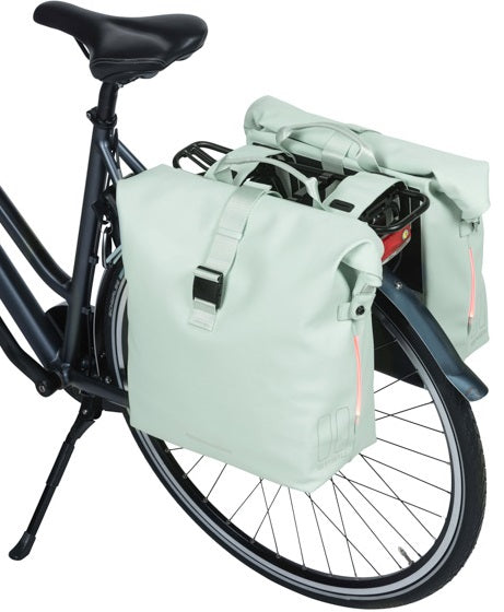 Load image into Gallery viewer, Basil SoHo dubbele fietstas Nordlicht Groen