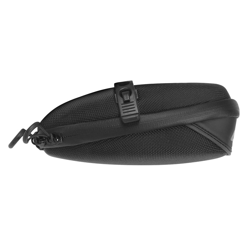 Load image into Gallery viewer, ONE One zadeltas 30 L (600ml) zwart