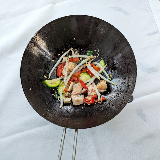 Load image into Gallery viewer, Kela Joy mini wok met rechaud Ø 18 cm zwart