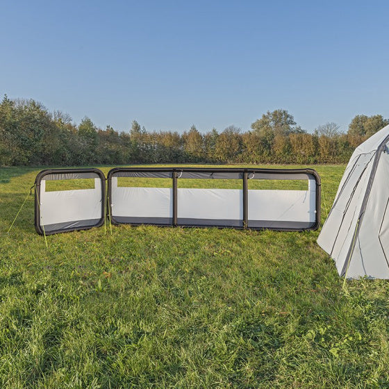 Load image into Gallery viewer, Proplus Windscherm opblaasbaar 160 x 140 cm lichtgrijs zwart