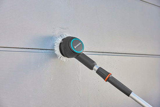 Load image into Gallery viewer, GARDENA AquaBrush Compact accu-multireiniger 02 18V P4A So
