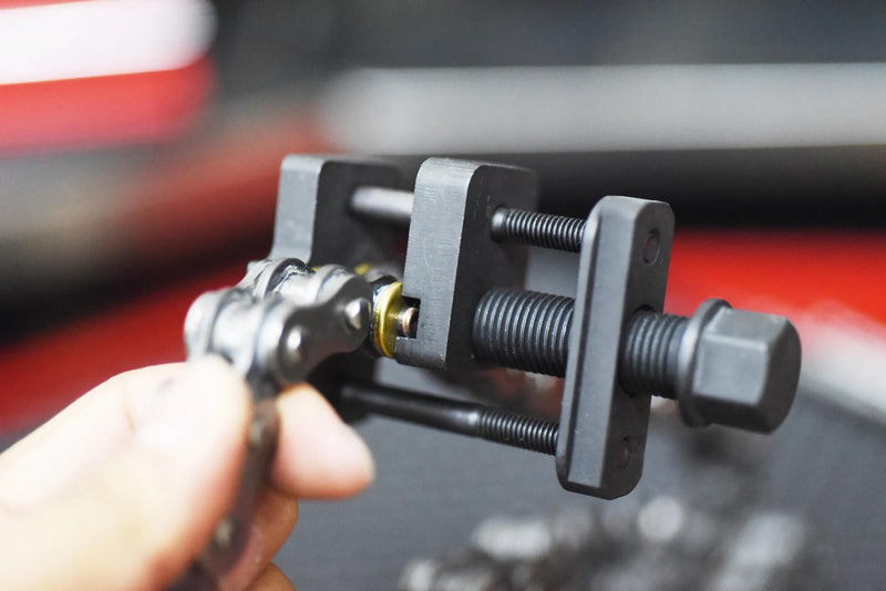 Load image into Gallery viewer, Bikeservice kettennietwerkzeug chain rivet tool bst
