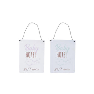 Wandversiering baby hotel wit metaal 15x20cm