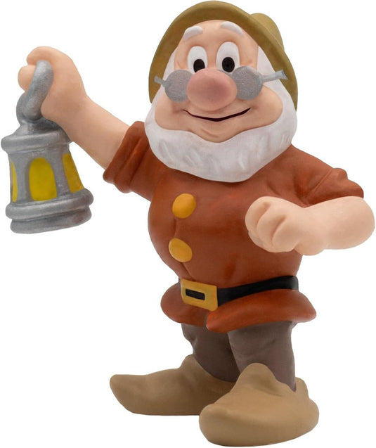 Bullyland 12476 – speelfiguur en verzamelfiguur doc (héél wijze) uit sneeuwwitje, ca. 5,4 cm – levensecht en detailrijk vormgegeven – ideaal als taartfiguur en klein cadeautje voor kinderen vanaf 3 jaar.