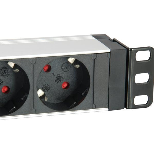 Equip 333309 7-outlet german power distribution unit w surge protection+switch, type f, 1.5 mm²