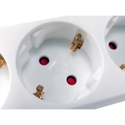 Equip 245551 3-outlet power strip with switch, 3x ac outlet(s) indoor, type f, 1.5 mm², 1.5m, white