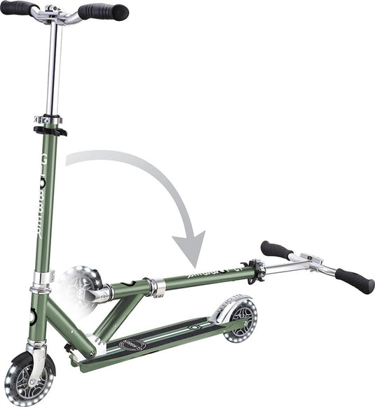 Globber kinderstep - flow - groen chrome - lichtgevende wielen - vouwbaar - vanaf 5 jaar