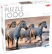Tactic white horses on the beach – puzzel – 1000 stukjes – galopperende witte paarden – dynamisch strandlandschap – hoogwaardige scandinavische kwaliteit
