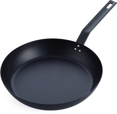 Bk solid steel bbq koekenpan 30cm - plaatstaal - carbon staal - gietijzer handgreep - ovengeschikt tot 230°c - barbecue - handwas - bbq set