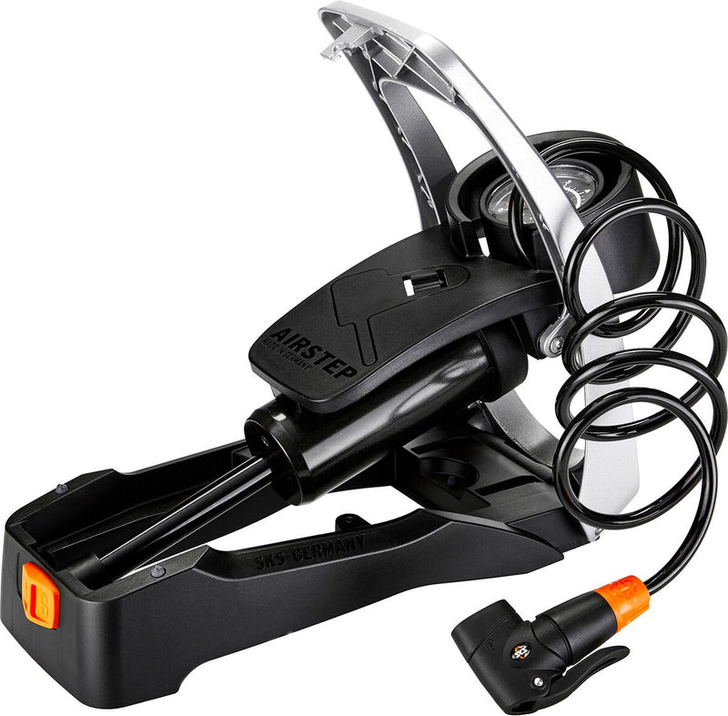 Afbeelding laden in galerijviewer, Sks airstep voetpomp met manometer - 7 bar - zwart
