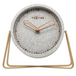Nextime cross table – tafelklok – 17.5 × 15.5 × 5 cm – polyresin – grijs