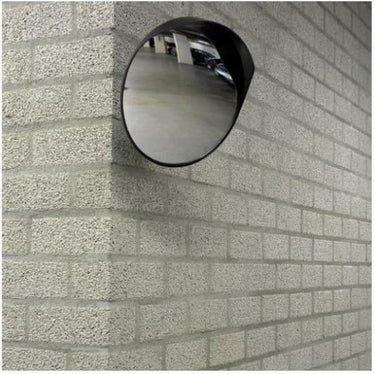 Carpoint veiligheidsspiegel – rond – ø30 cm – optimaal veilig zicht – toepasbaar bij in- en uitritten, industrieterreinen, parkeergarages of in magazijnen - verbrede rand tegen hinderlijk zonlicht - met metalen bevestigingsbeugel