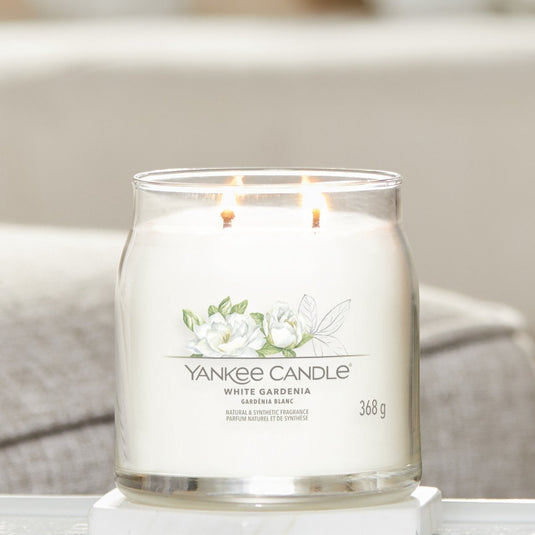 Yankee candle - white gardenia medium geurkaars - 50 branduren - 2 lonten
