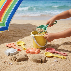 Eddy toys beach bucket set - zandspeelset 7-delig met emmer, schepje, hark, zeef en 2 zandvormen - kunststof - meerkleurig - geschikt voor kinderen van 3 tot 12 jaar - buitenspeelgoed voor het strand