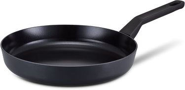 Brabantia onyx r ns koekenpan. ø 20cm – 100% pfas vrij – inductie geschikt- 100% gerecycled lichtgewicht aluminium- hittewerende ergonomische greep- keramische coating – anti aanbaklaag – zwart