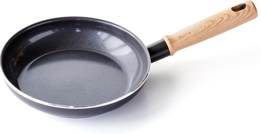 Greenchef vintage koekenpan 20cm - pfas-vrije antikleeflaag - wokpan inductie - keramische pan - ovenbestendig tot 160°c - houten handgreep - koelgreep - zwart
