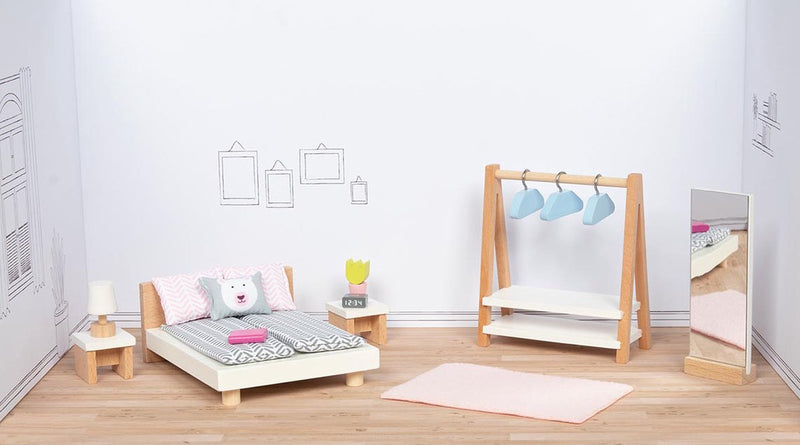 Afbeelding laden in galerijviewer, Goki poppenhuismeubeltjes: design slaapkamer, 18-delig, bed 12,7cm, beukenhout en stof, 3+
