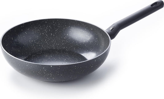 Bk universe wokpan 28cm - 3.7l - pfas-vrije antikleeflaag – wokpan inductie – keramische pan - ovenbestendig tot 230°c – koudgreep - zonder deksel - zwart graniet