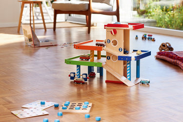 Goki houten speelgoed - parkeergarage - 51,9x31,4x38,5cm - 3 jaar