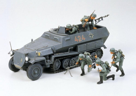 Tamiya modelbouwpakket auto - 35020 wwii sdkfz.251 1 halft. hanomag plastic - 1:35 - modelbouw