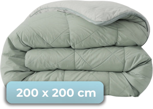 Hush. living hush living - wasbaar dekbed tweekleurig design sage green light grey - 200x200 cm – 300 gsm - inclusief bijpassende kussenslopen