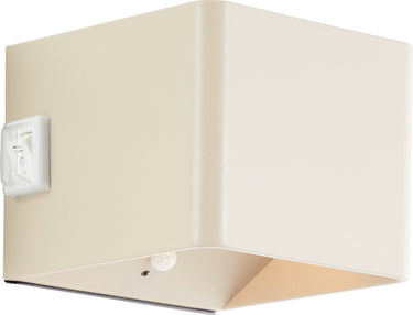 Brilliant iseo - oplaadbare wandlamp op accu draadloos - met bewegingssensor - ip44 - led 4w - 300 lumen - 3000k - met batterijen indicator - zandbeige