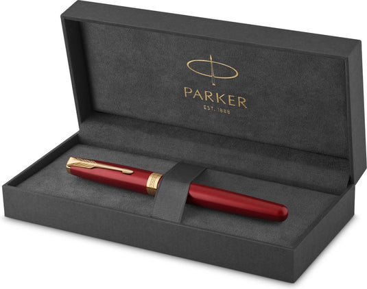 Parker sonnet rollerballpen | rood gelakt met gouden trim | fijne punt zwarte inkt | geschenkverpakking