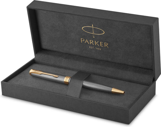 Parker sonnet balpen - medium punt - zwarte inkt - gegraveerd zilver met goudkleurige rand - incl. cadeauverpakking
