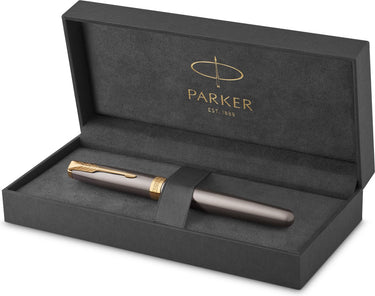 Parker sonnet-vulpen | grijze lak met gouden details | fijne roestvrijstalen penpunt met gouden coating | blauwe inkt | geschenkverpakking