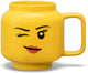 Room copenhagen lego keramische mok - knipogend meisjeshoofd, groot (geel)