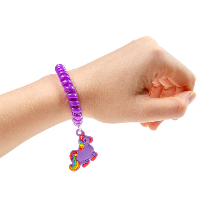 Load image into Gallery viewer, Eenhoorn snoerarmband met bedeltje
