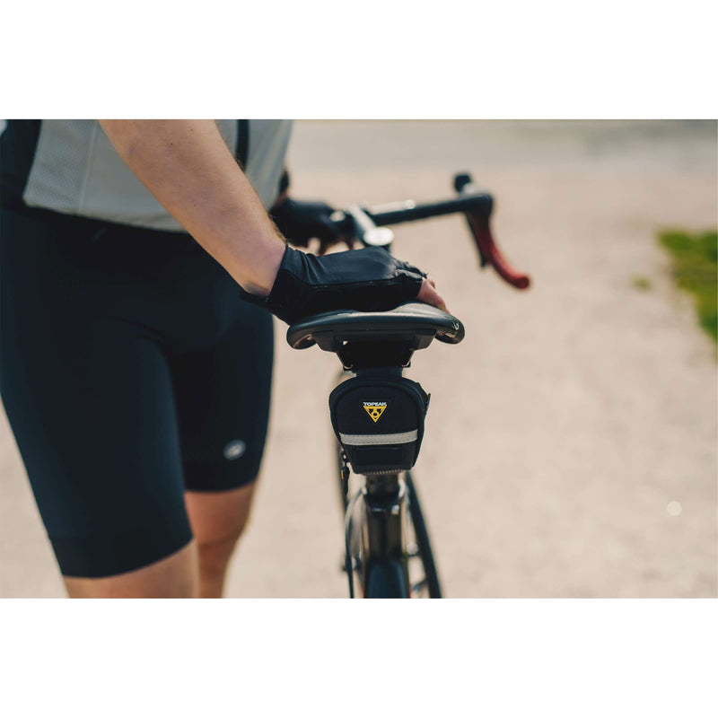 Afbeelding laden in galerijviewer, Topeak Aero WP M Zadeltas - Zwart, Polyester, Racefiets, 0,98L
