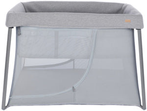 Béaba eazy sleep 3-in-1 reisbed - campingbedje, wieg en speelbox in eén - van de geboorte tot 3 jaar - ademende mesh zijwanden en zijopening met rits - inclusief 2 matrassen en transporttas - lichtgewicht 6,8 kg - grijs
