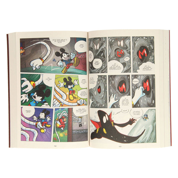 Load image into Gallery viewer, Boek specials nederland bv donald duck extra helden pocket, 374 pagina&#39;s
