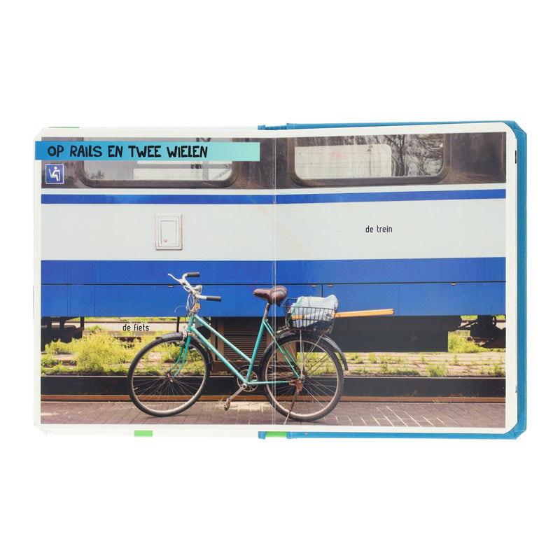 Load image into Gallery viewer, Wins holland kartonboekje - kijk eens wat zie je daar? voertuigen
