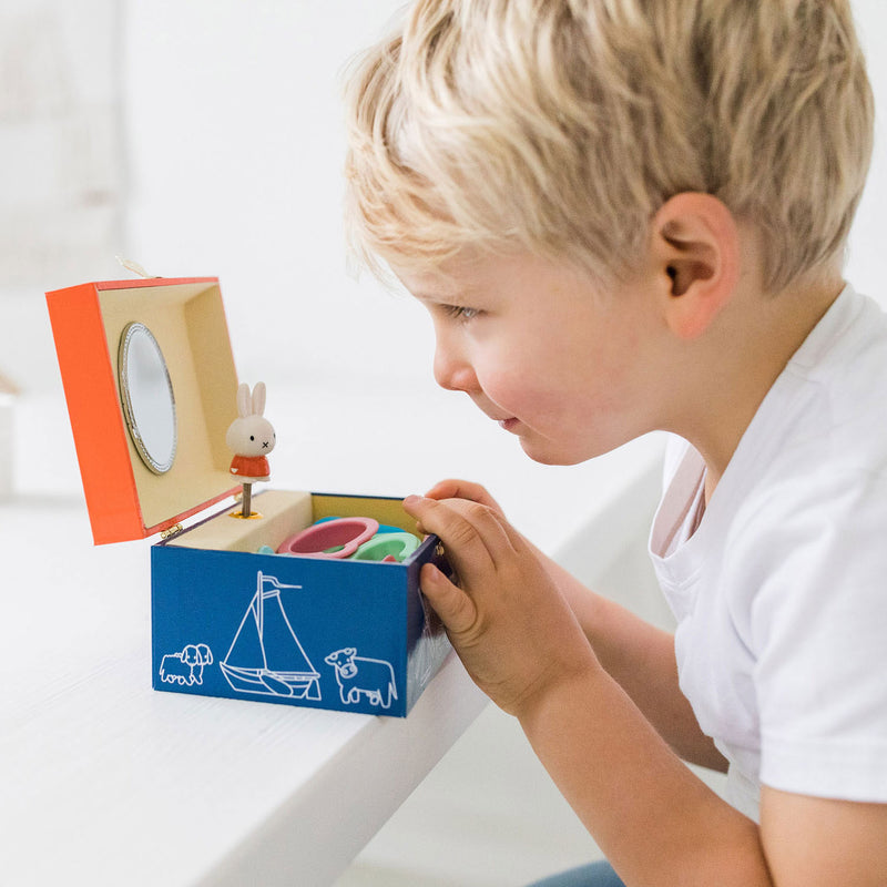 Load image into Gallery viewer, Bambolino Toys Sieradendoosje met Muziek
