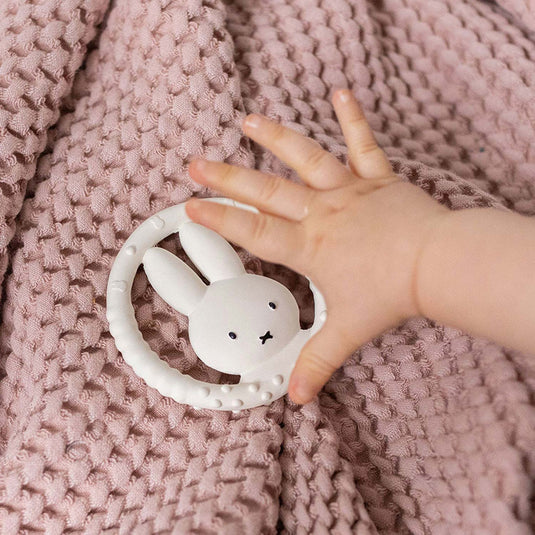 Bambolino nijntje bijtring natuurlijk rubber - kraamcadeau baby - toys