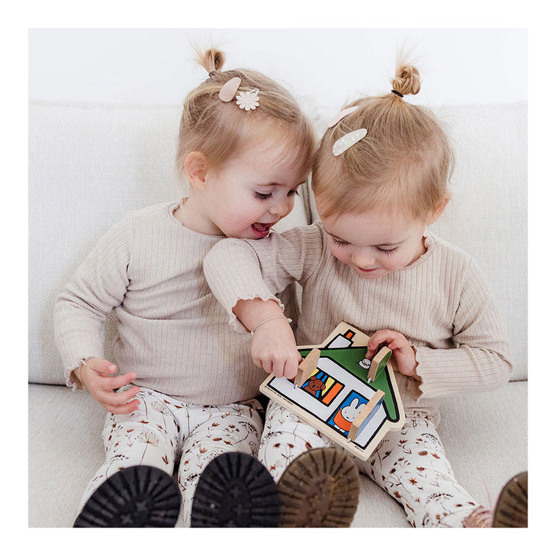 Load image into Gallery viewer, Bambolino Toys Huisje Hout
