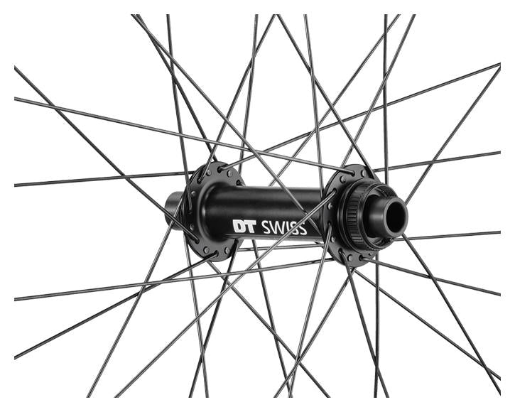 Load image into Gallery viewer, Dt swiss br 2250 classic 26 fatbike disc cl 15 150mm ta frontwheel
